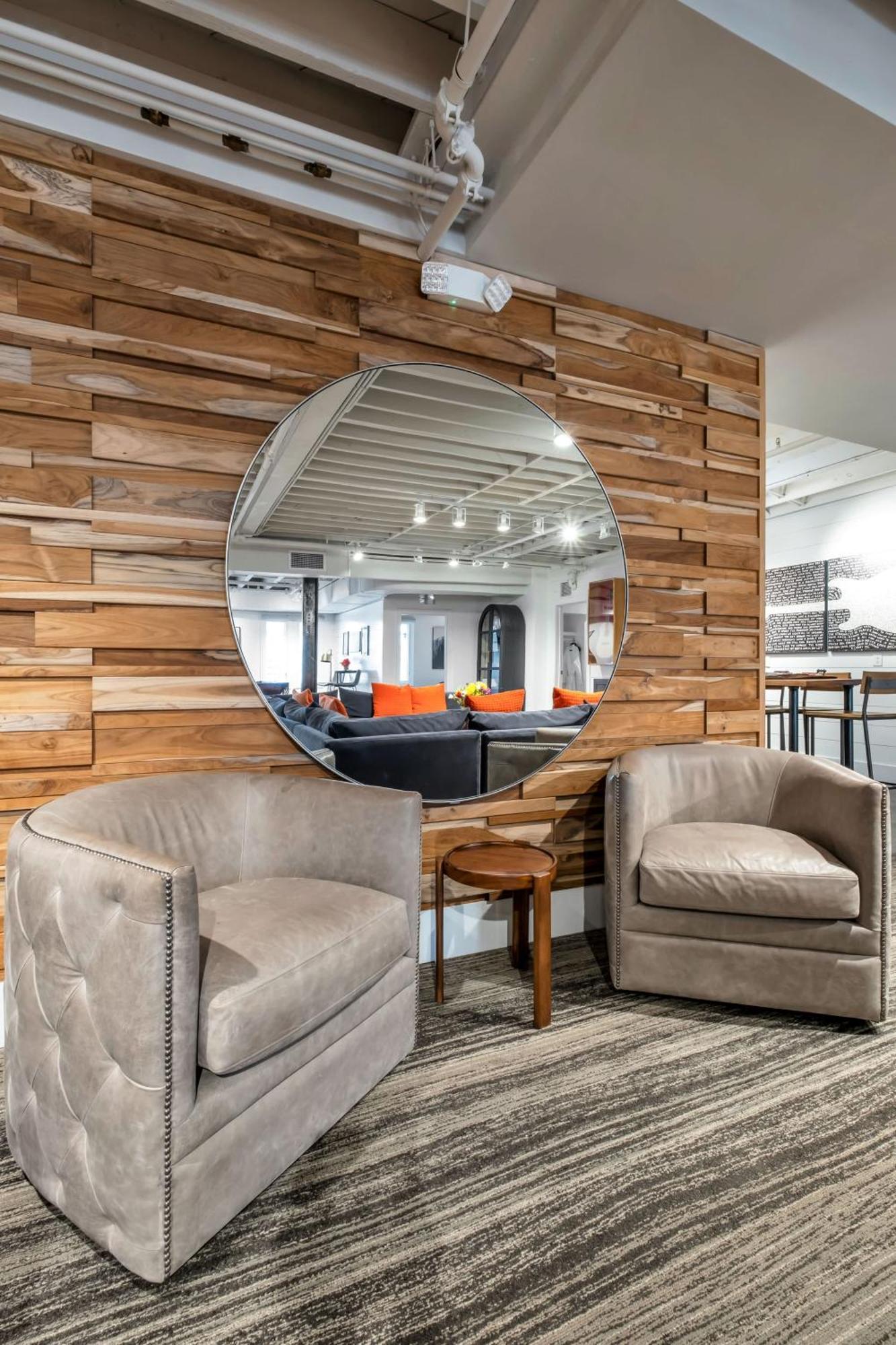 Apartment Skyline With Penthouse & Rooftop Deck 6br By Maddox