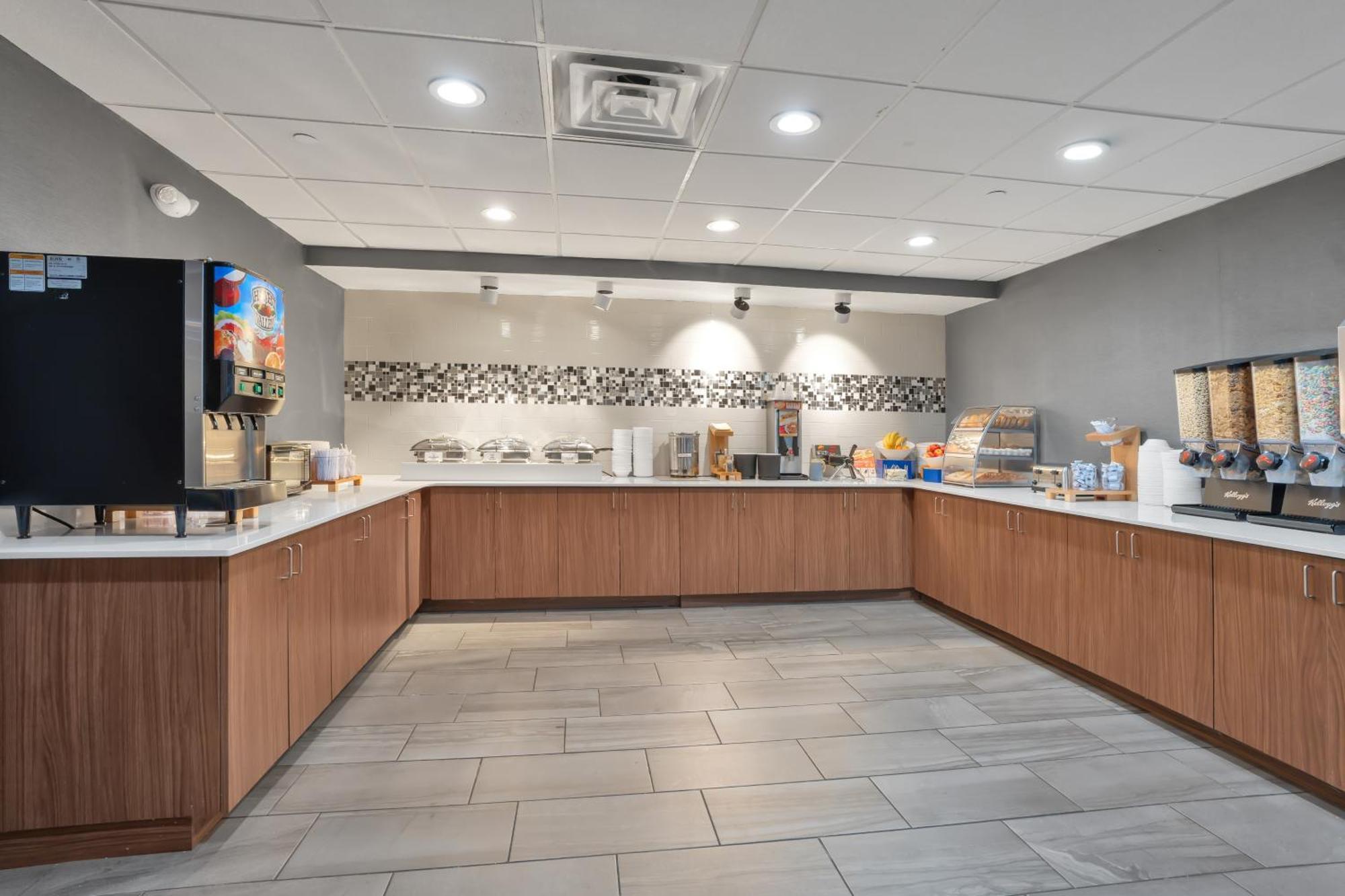 Hotel Alexis And Nashville