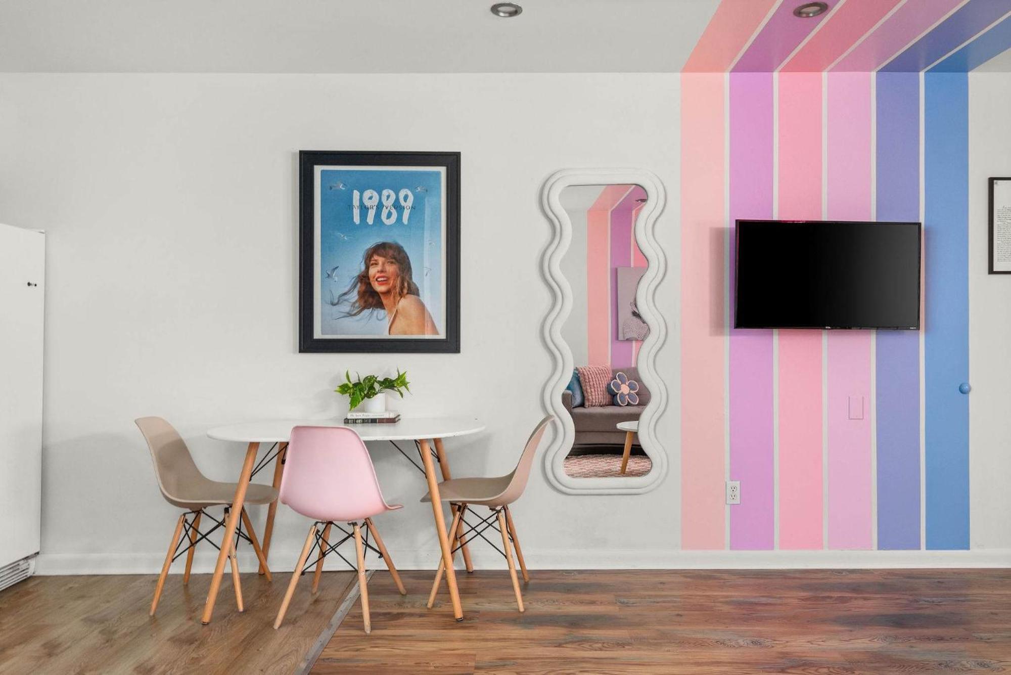 The Swiftie Taylor Themed Oasis In Midtown Apartment *