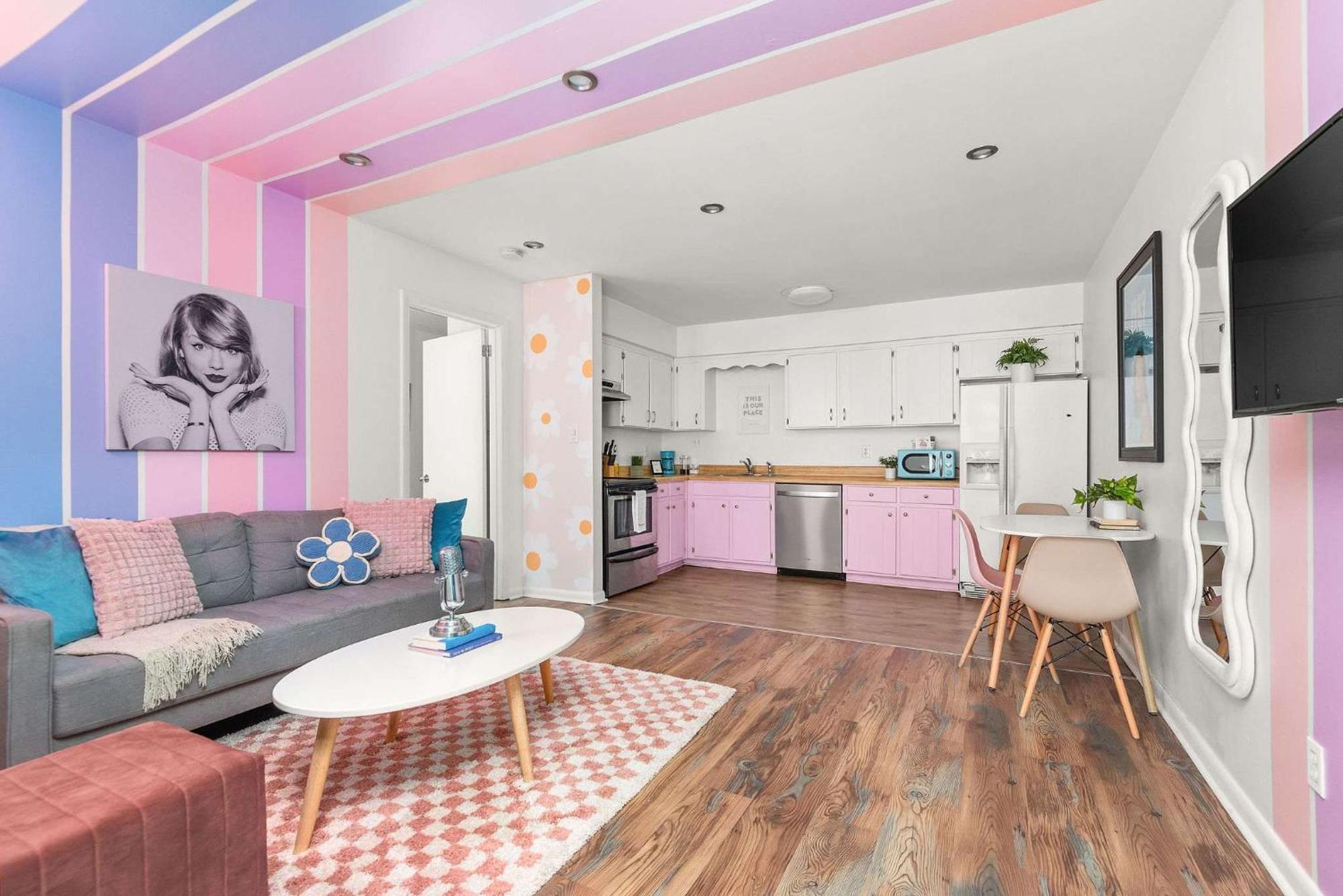 The Swiftie Taylor Themed Oasis In Midtown