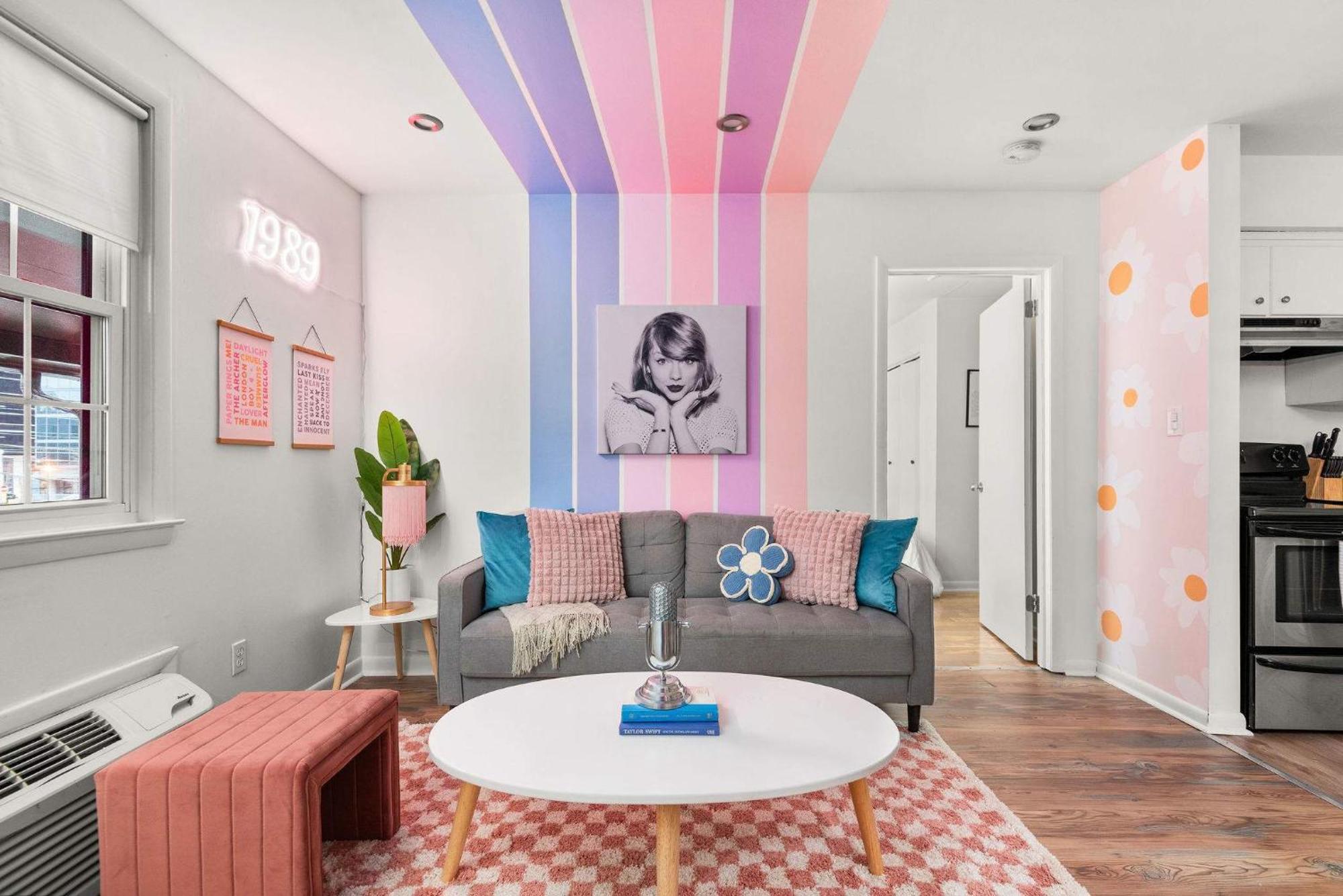 Apartment The Swiftie Taylor Themed Oasis In Midtown Nashville