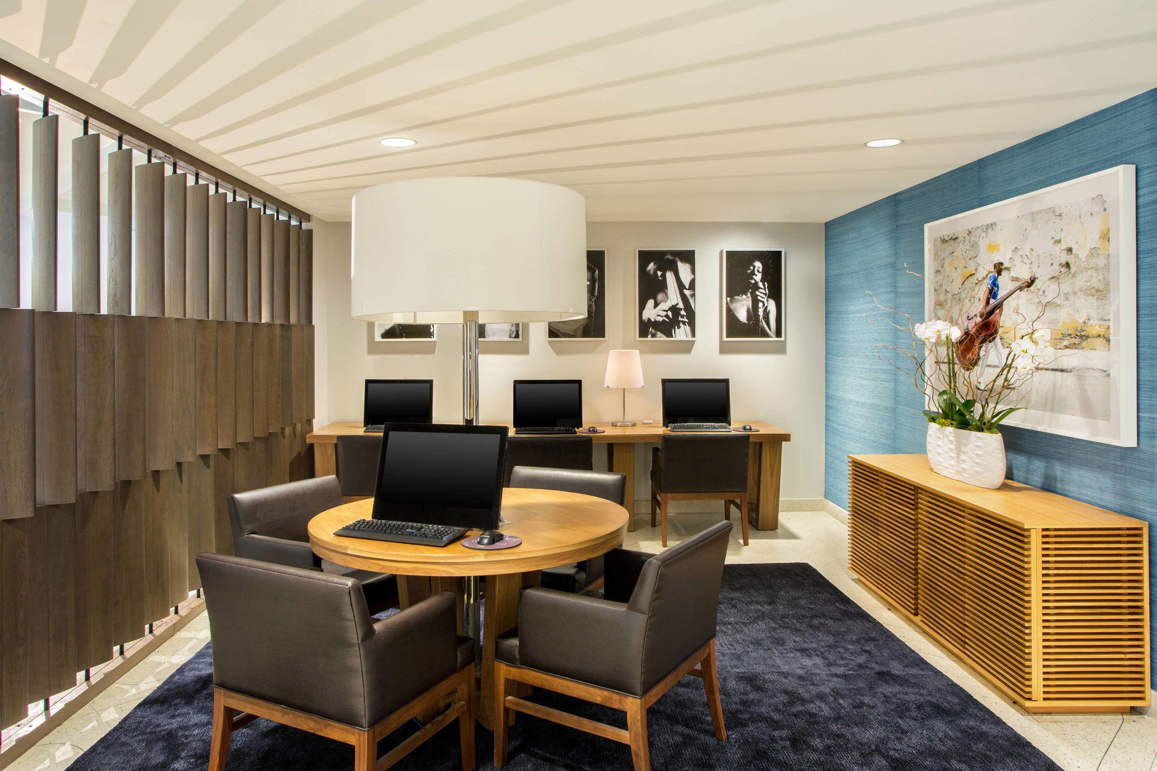 Sheraton Grand Downtown Hotel