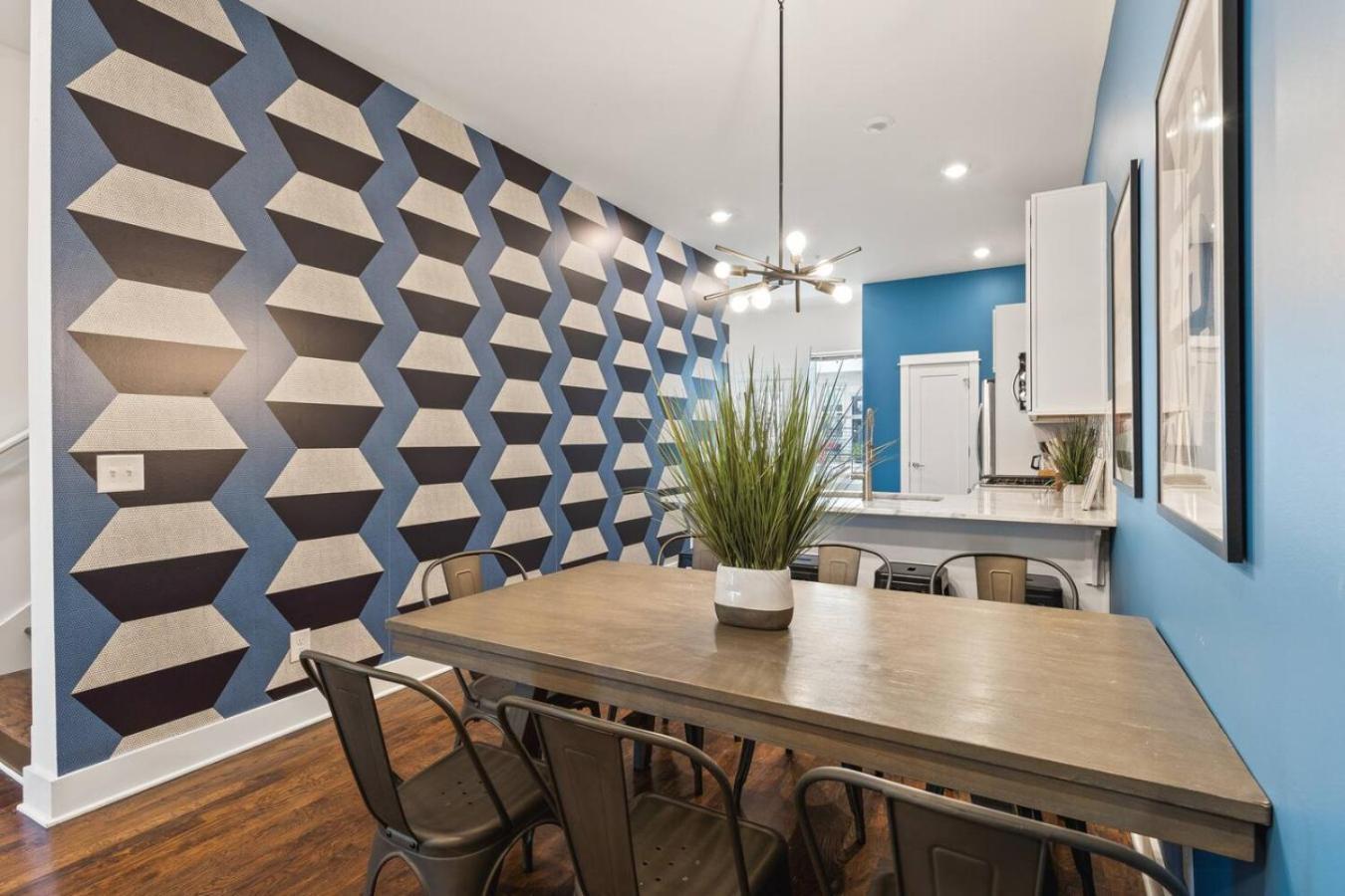 Holiday home Walk To Vanderbilt And Belmont With Garage And Rooftop Deck *