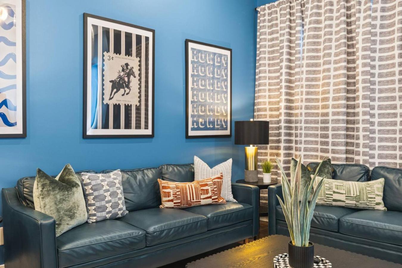 Holiday home Walk To Vanderbilt And Belmont With Garage And Rooftop Deck