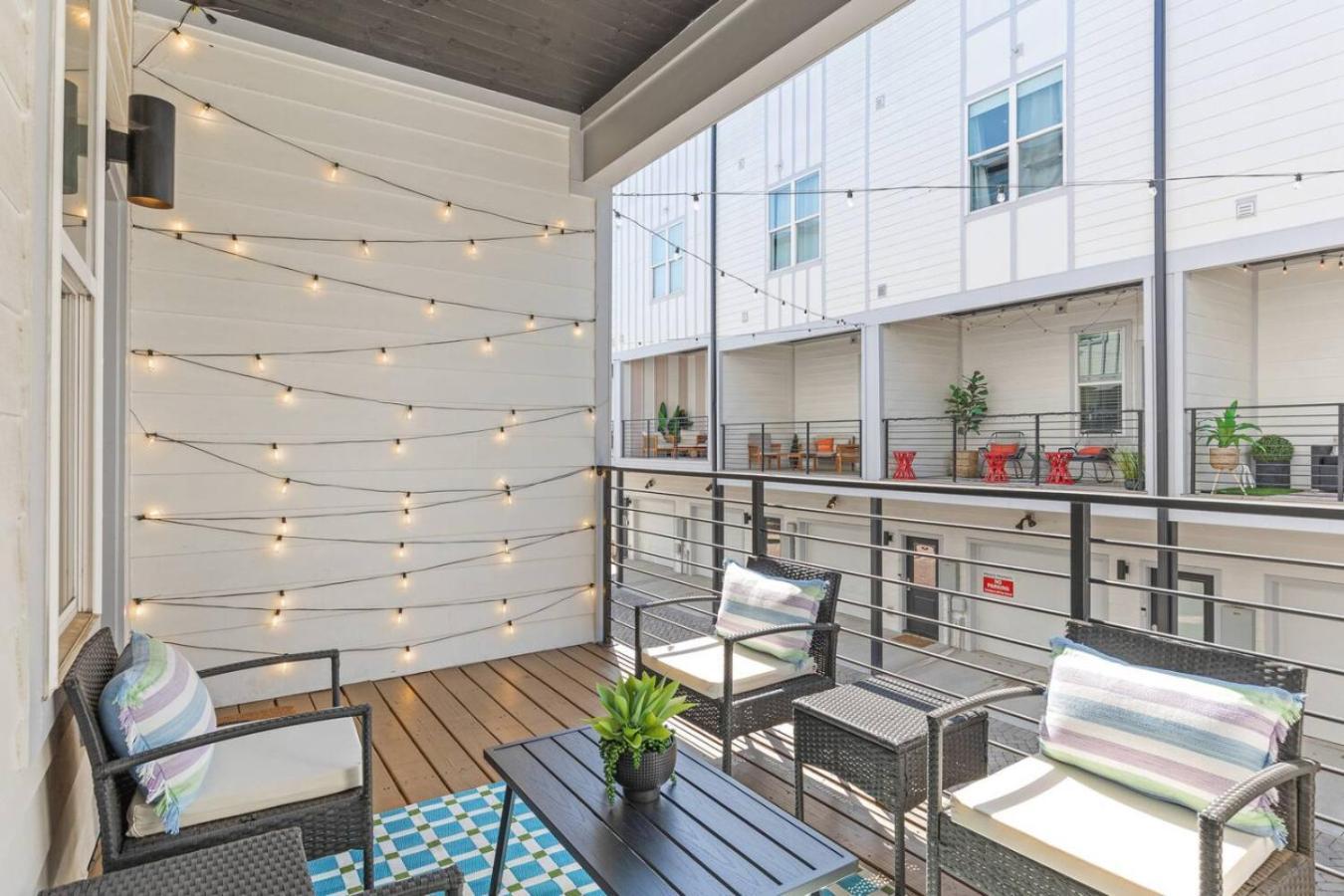 Holiday home Walk To Vanderbilt And Belmont With Garage And Rooftop Deck