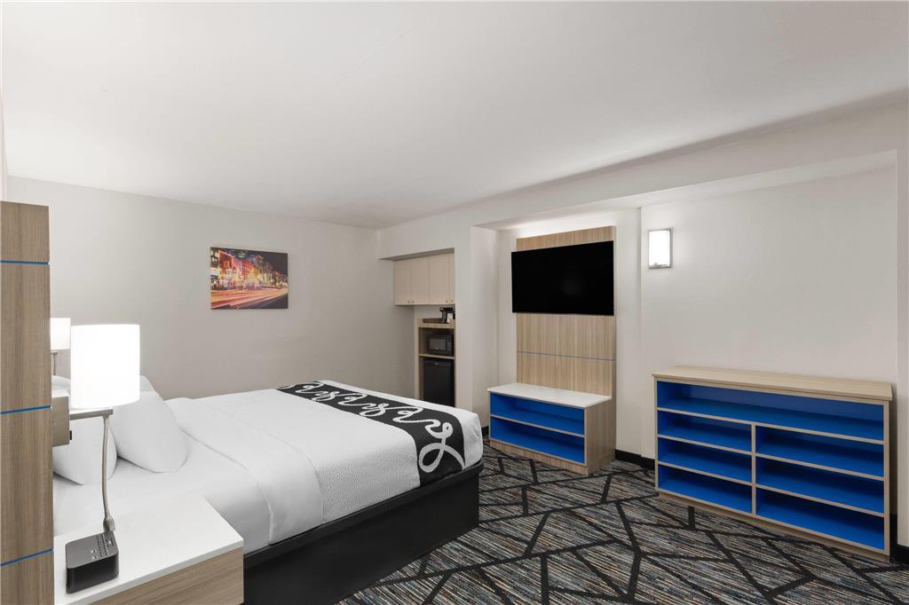 La Quinta By Wyndham South Hotel