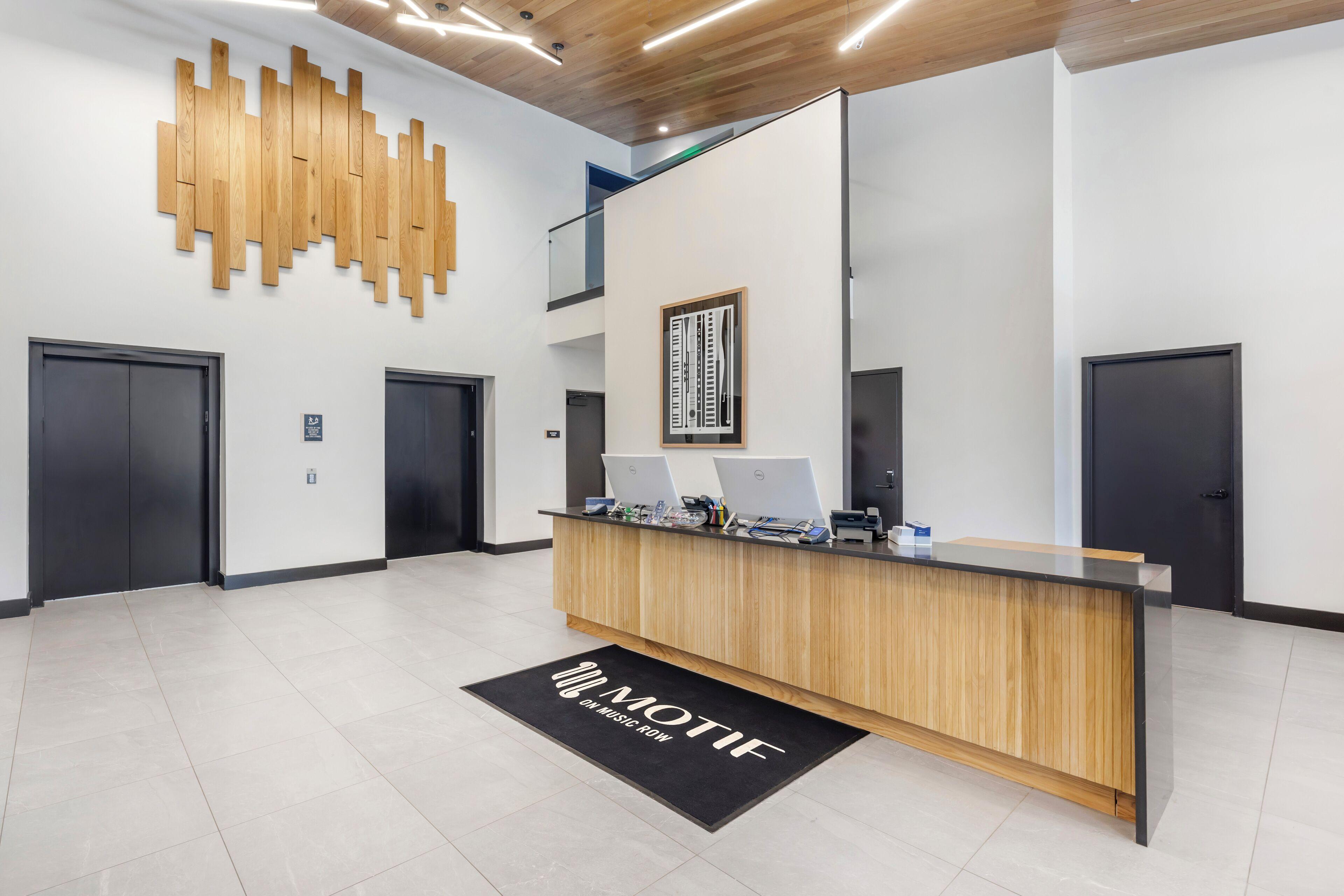 Motif Nashville's On Music Row 4*