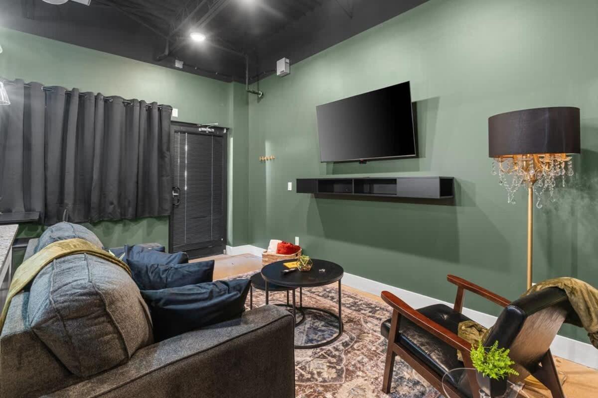 Martini Bar Speakeasy 10min To Broadway Nashville