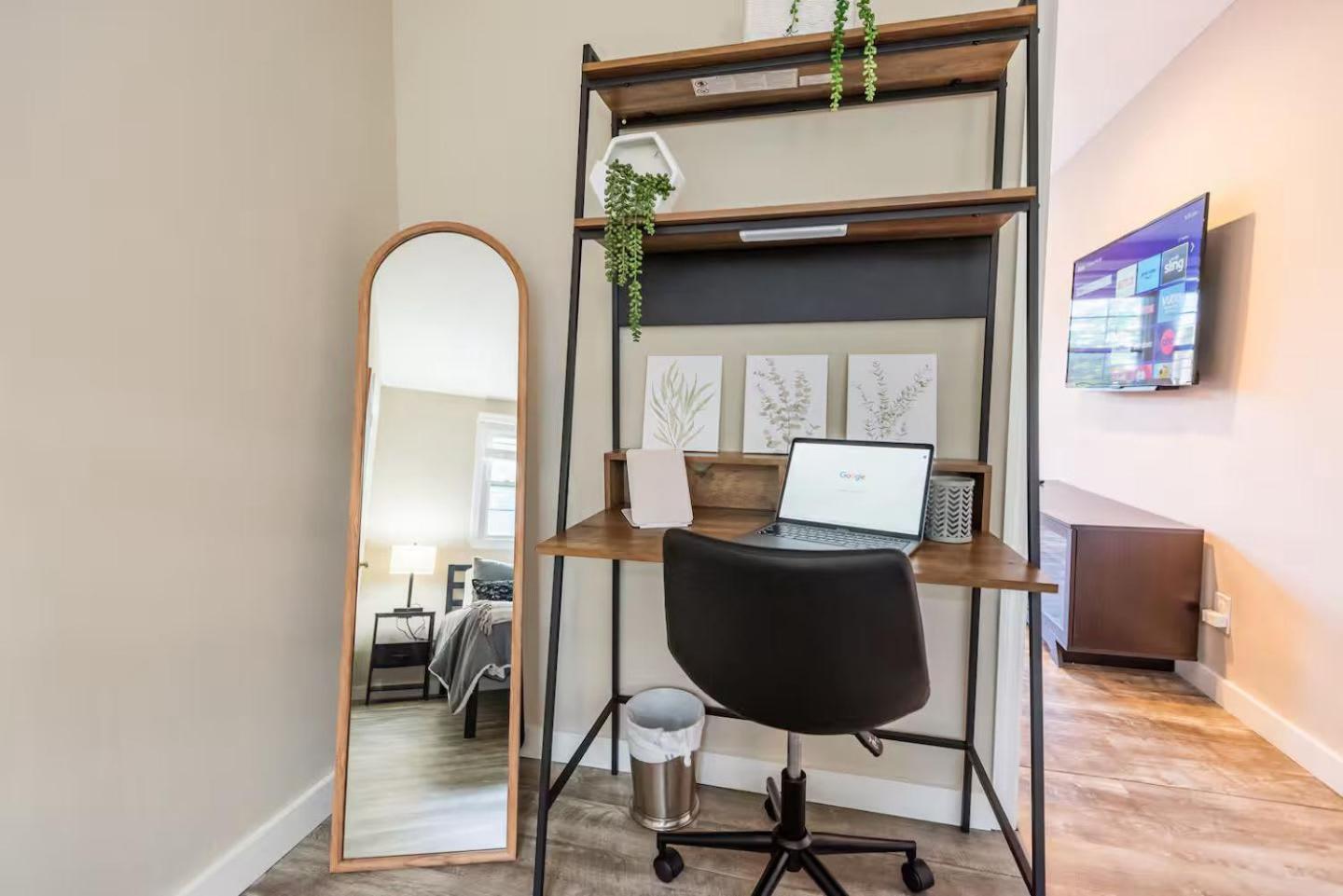 Sleeps 6-full Kitchen-4 Beds-big Couch-officespace Apartment Nashville