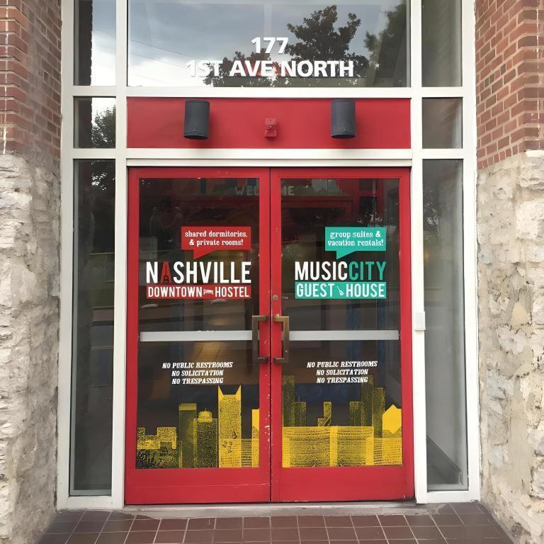 Hostel Downtown - Adults Only *