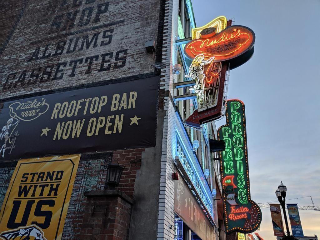 Downtown - Adults Only