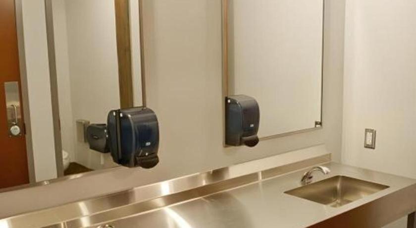 Hostel Downtown - Adults Only