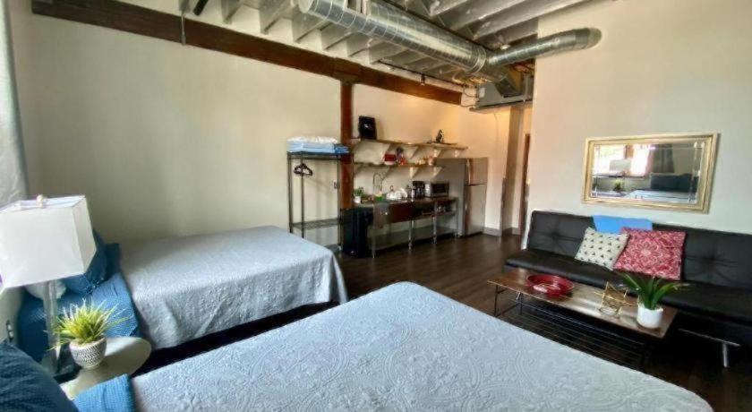 Downtown - Adults Only Nashville