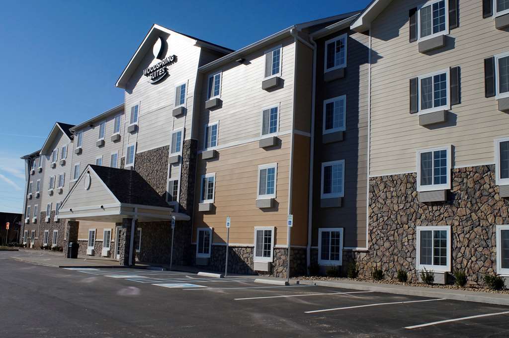 Woodspring Airport Hotel