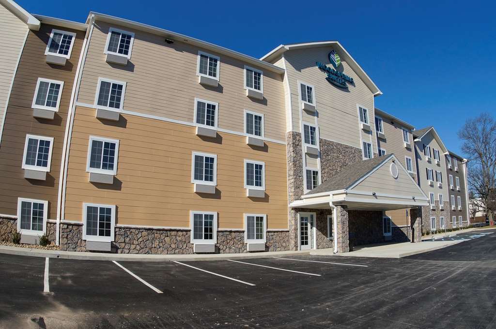 Woodspring Airport Hotel 2*