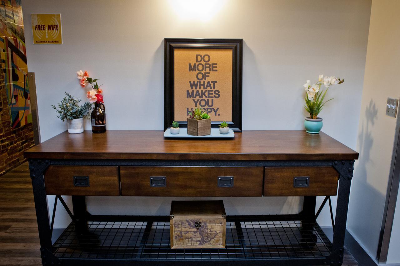 Hostel Downtown - Adults Only