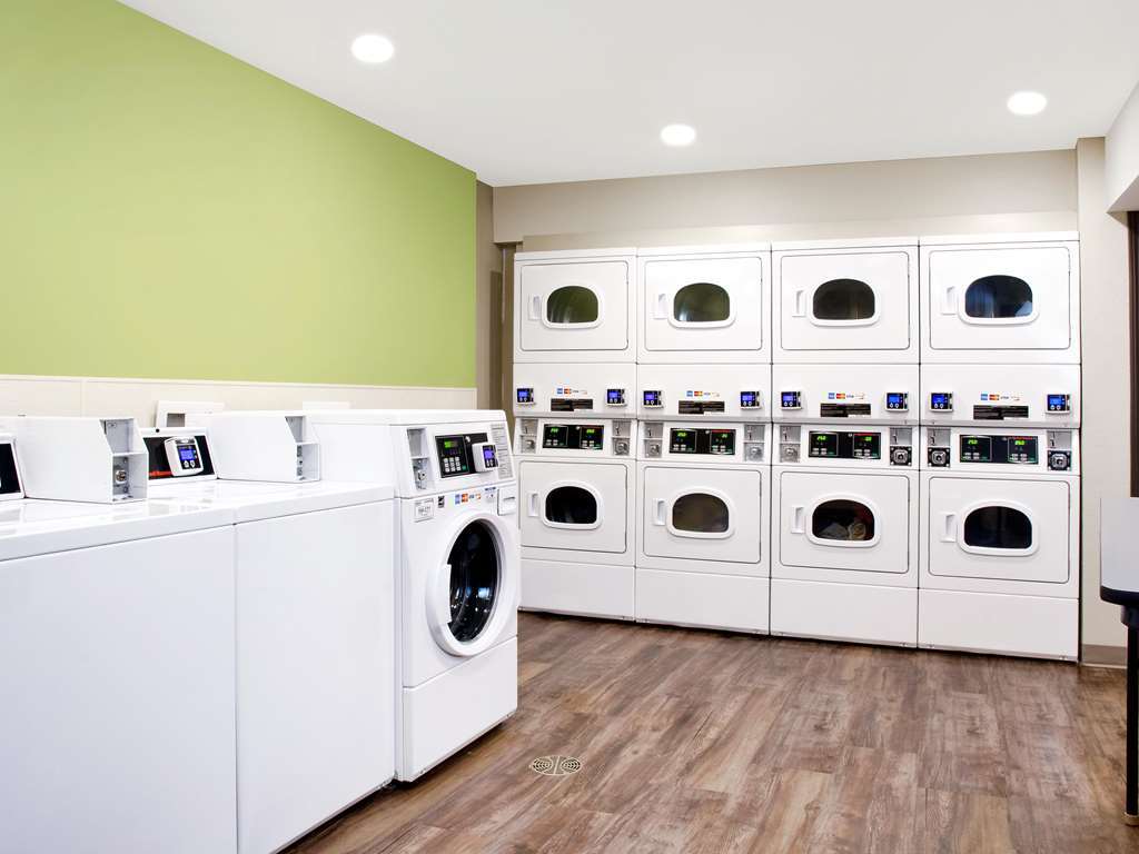 Woodspring Airport Hotel