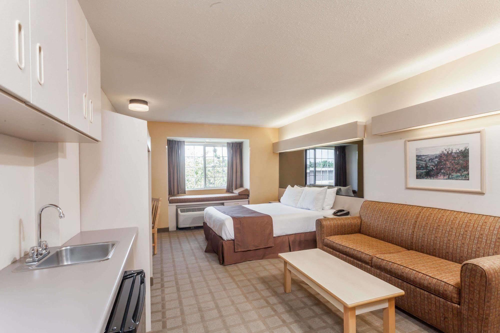 Microtel & By Wyndham