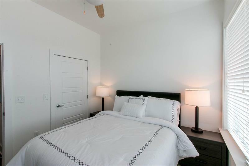 Centennial Park Exclusives By Yourent Apartment *