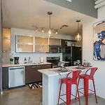 Mid Century Modern Downtown 30+ Night Min * Nashville