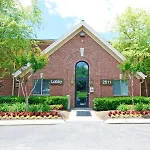Hotel Homestay Suites