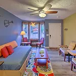 Lively East Nashville Pad Walk To Bars And Eateries