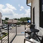 Brand New Luxury Home Near Downtown