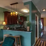 Vacation Home 5 Mins To Down Town 2 Bedrooms 2 Baths Garden Area Hot Tub