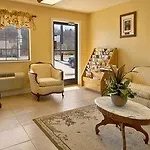 Super 8 By Wyndham Whites Creek/ Nw Area Hotel
