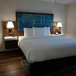 Red Lion & Airport Hotel 2*