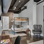 Modern Suite At The Maddox 6 Bedrooms