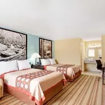 Hotel Super 8 By Wyndham Whites Creek/ Nw Area