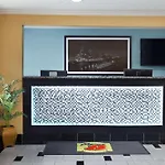 Super 8 By Wyndham Whites Creek/ Nw Area Hotel