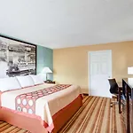 Hotel Super 8 By Wyndham Whites Creek/ Nw Area Nashville