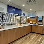 Hotel Express Nashville-opryland By Ihg