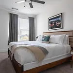Mint House - Music Row Apartment