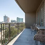 Mint House - Music Row Apartment *