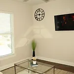 Chateau De Paris Apartment *