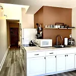 Weho House #11