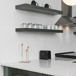 Trendy Spacious Condo, Walk To Coffee And Restaurants *