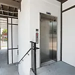 Apartment With Free Parking, 3 Mi Downtown & Stadium, By Coffee *