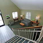 Homestay Suites 2*