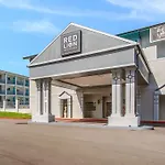 Hotel Red Lion & Airport 2*