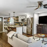 The Tinley Holiday home