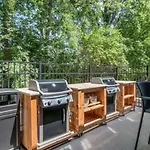 One-of-a-kind! Roll Up Garage Door-pool, Speakeasy Holiday home