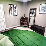 Cozy Duplex Unit B Holiday home