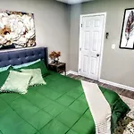 Cozy Duplex Unit B *