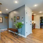 Historic East Nash Sleeps 6