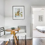 Cozysuites Music Row Charming 1br Free Parking 34