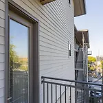 Two Cozysuites Spacious Music Row Condos With Parking